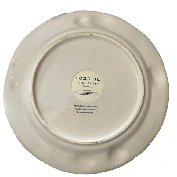 Sonoma Seaside Dinner Plates Like new condition - Picture 3 of 3